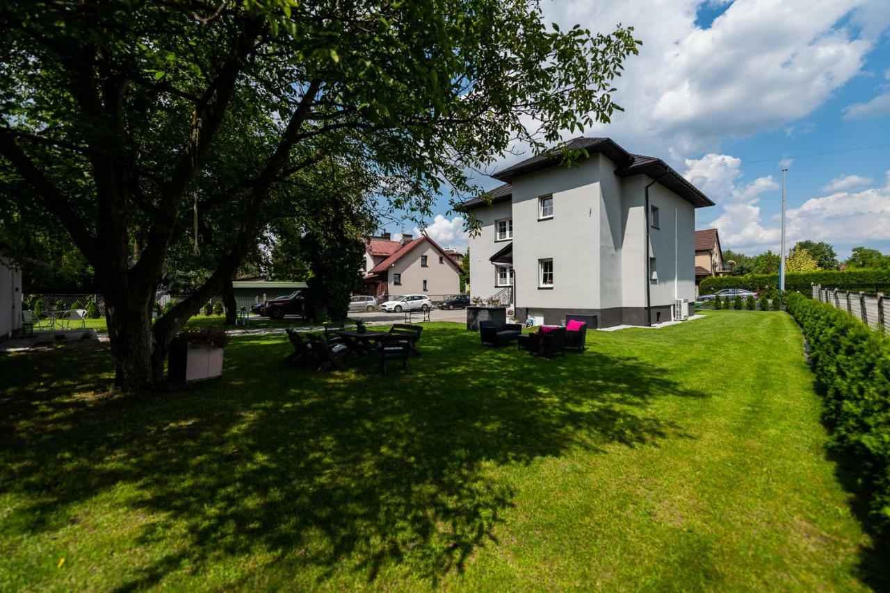 Lu Apartments Oświęcim Exterior foto